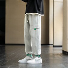 灰色