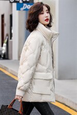 2024年冬季新款短款亮面90绒羽绒服插肩袖长袖简约厚外套，女装羽绒服，沫晗依美