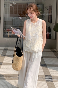法式复古套装女2025夏季新款重工无袖蕾丝上衣阔腿裤显瘦两件套图片