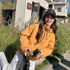 黄色连帽冲锋衣羽绒服女冬2024新款高级感小个子工装派克服厚外套，女装羽绒服，2C015