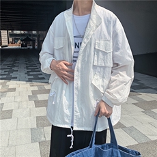 灰色