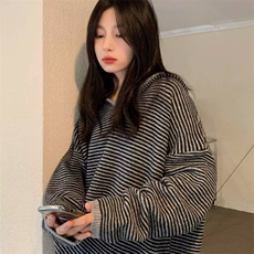 灰色