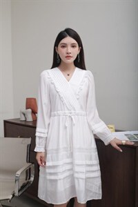 【现货】秋季新款法式气质V领连衣裙图片