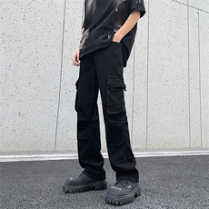 黑色