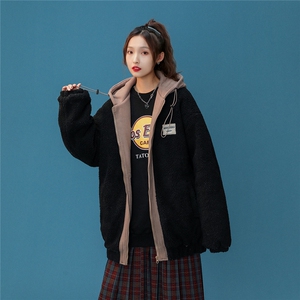 B225-W1024-P98-X118-拼色羊羔毛棉服-聚酯纤维图片