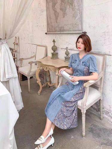 夏季新款韩版牛仔碎花连衣裙，女装连衣裙，裳之恋语