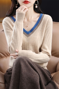 V领拼色100%纯羊毛衫女加厚坑条针织毛衣宽松羊绒衫短款打底上衣图片