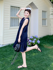 刺绣无袖牛仔连衣裙女夏2025新款小个子俏皮减龄流行超火爆款森系，女装牛仔裙，浙宝220