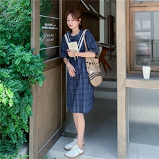 蕾丝拼接蓝色格子连衣裙女夏2025新款森系复古小个子衬衫裙爆款，女装连衣裙，2C323