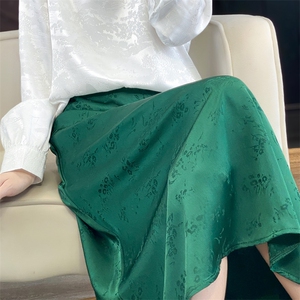 新中式提花醋酸半身裙女2024新款垂感显瘦气质缎面半身中长裙图片