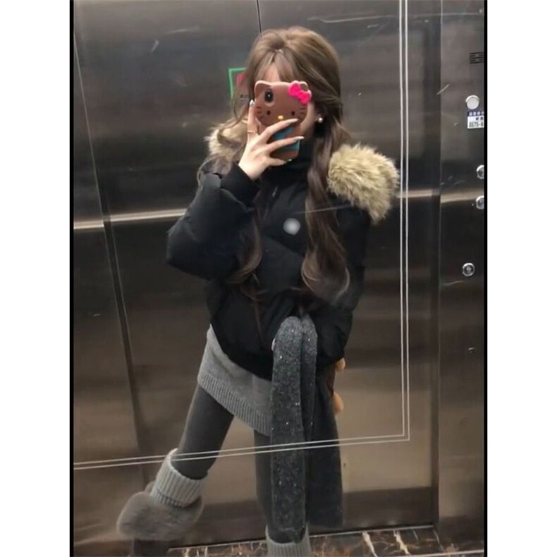高级感时髦连帽羽绒棉服女冬季慵懒风短款毛领字母印花面包服外套图片