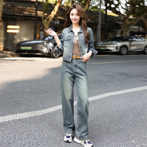 早春牛仔套装女2025新款时尚洋气减龄时髦今年流行复古长裤两件套图片