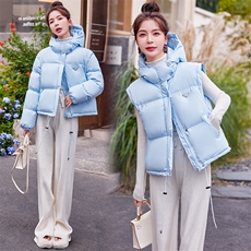 现货2023韩版可拆袖两穿连帽羽绒服三角标保暖网红白鸭绒厚女外套，女装羽绒服，仟媚宠