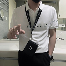 白色