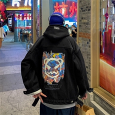 黑色