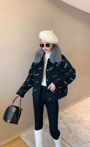 贴亮片款狐狸毛领短款派克服，女装，肆尔