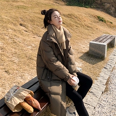 2023年冬季纯色中长款90白鸭绒羽绒服B190-82239-P330-K498，女装羽绒服，一九零