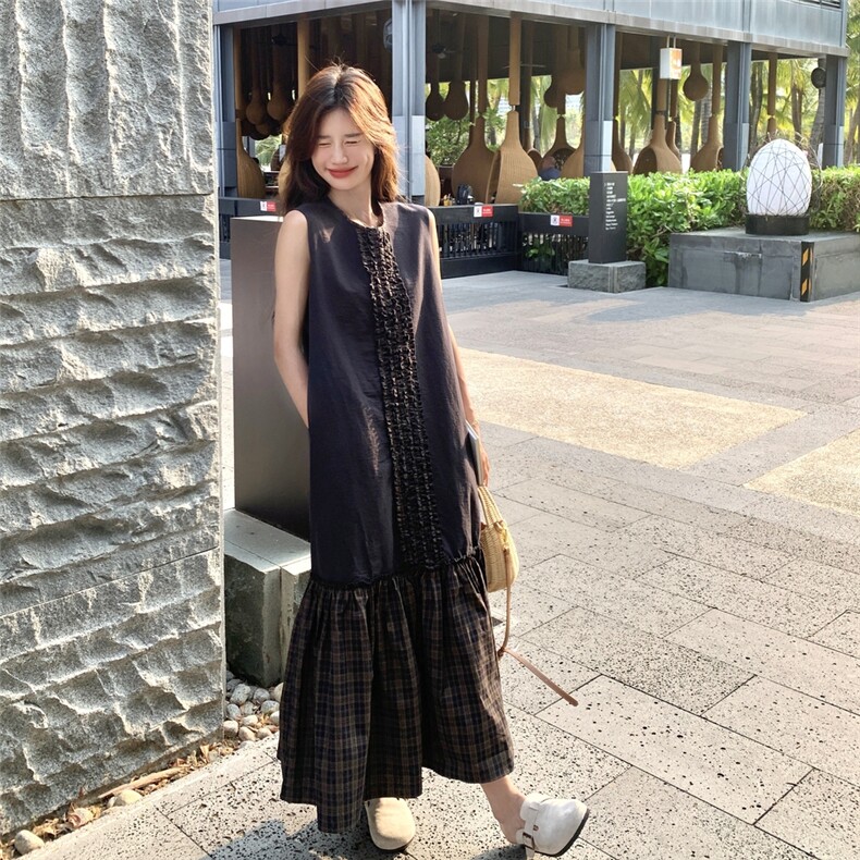设计感假两件格纹拼接无袖连衣裙女夏季2025新款慵懒松弛感背心裙,女装连衣裙,2C201