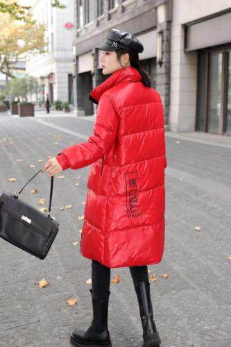 2039款羽绒服，女装羽绒服，依柏璐