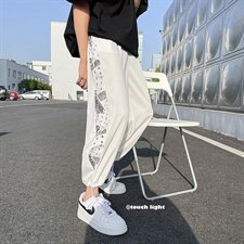 白色