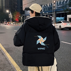 黑色