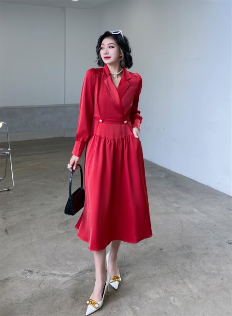 【现货】秋季新款-翻领大V韩版连衣裙，女装连衣裙，陆氏青云