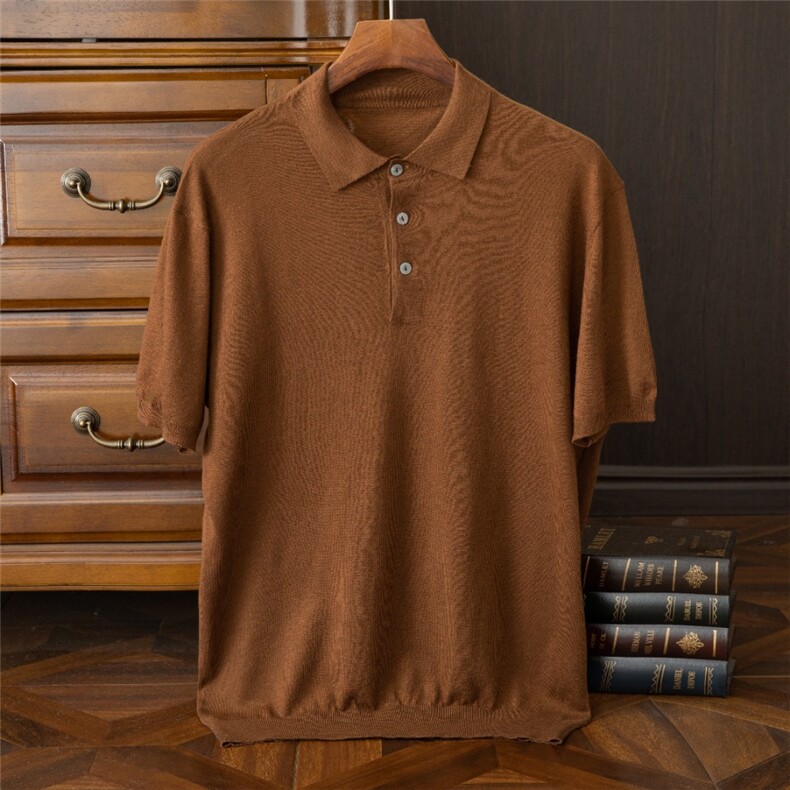 2025年秋季时尚都市直筒型衬衫领短袖，男装T恤，圣强羊绒