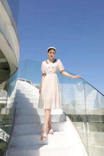 夏季新款可脱卸领点点连衣裙，女装连衣裙，忆思妤