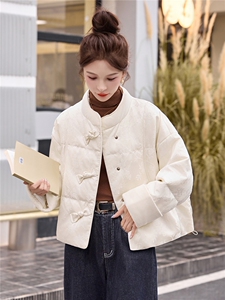 现货主推2025年冬季新款國风羽绒服外套女图片