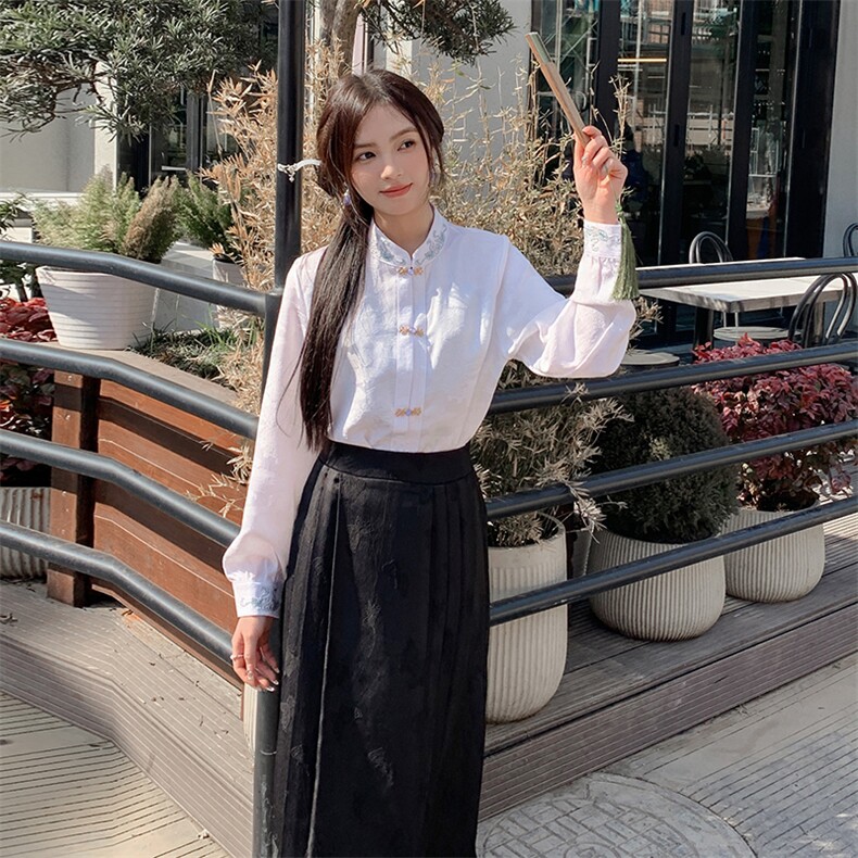 优雅新中式立领提花衬衫修身显瘦长袖上衣搭配高腰马面裙,女装衬衫,诺蝶