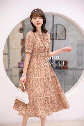 【现货】夏季新款女装修身显瘦连衣裙，女装连衣裙，红火丹妮