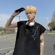 黑色