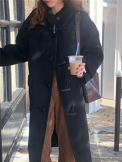 灰色连帽呢子大衣女中长款2023新款宽松牛角扣夹棉加厚毛呢外套，女装毛呢外套，红依娜