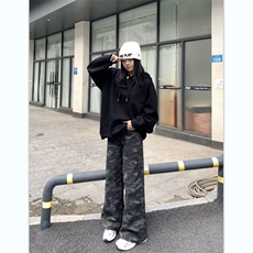 迷彩绿色