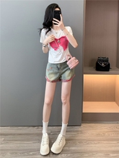 女夏新款韩版时尚休闲套装圆领刺绣蝴蝶结短袖上衣牛仔短裤两件套，女装套装/套裙，江南