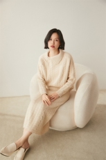 2024年秋冬季35%羊绒新中式套装上衣羊绒衫，女装羊绒衫，绒创羊绒