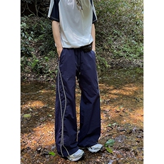 藏青色
