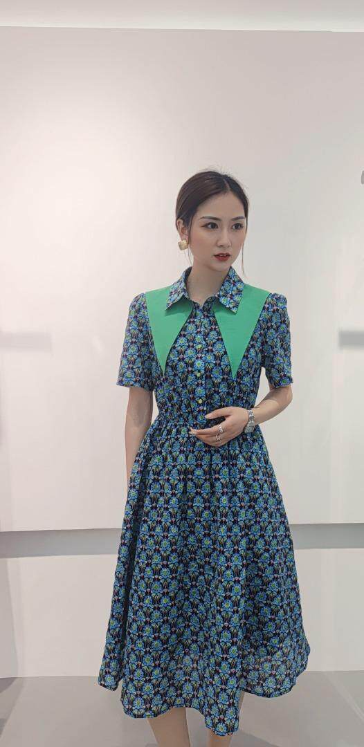 小衫，连衣裙，短裙，短裤，风衣，外套，羽绒服，女装连衣裙，栀子花姑娘