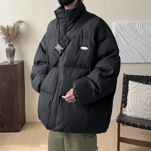 W8209 P120 控158 肌理感新面料宽松压皱休闲棉服羽绒棉上衣棉衣图片