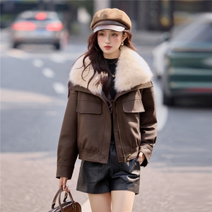 2025冬装新款麂皮绒羽绒服外套图片