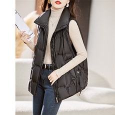 羽绒服马甲女外穿坎肩2025秋冬季新款马夹洋气轻薄白鸭绒背心外套，女装马甲，丽影随形