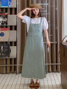 复古刺绣牛仔背带裙连衣裙女夏2025新款学院风两件套减龄甜美少女图片