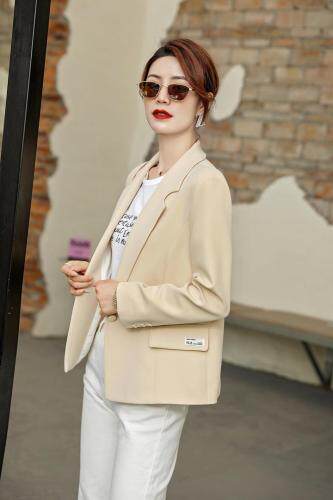 西服马甲补单中，新款系列夏季裙子陆续上市，女装马夹，香雪琳