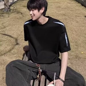 条纹解构拼接设计款夏季百搭T恤短袖男图片