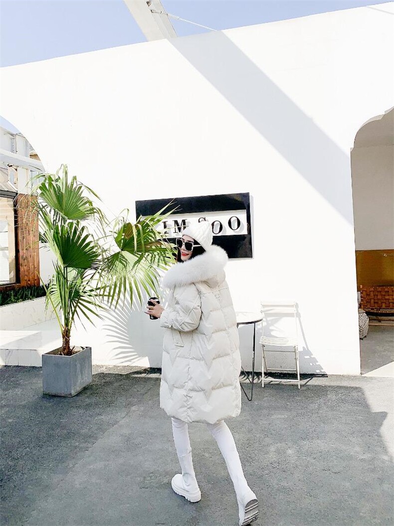 风衣秀衣羽绒服隆重上市，女装风衣，风姿秀衣