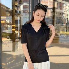 藏蓝色