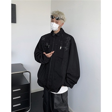 黑色