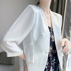一粒扣西装外套高级感气质七分袖修身白西服女显瘦小个子外套上衣，女装短外套，圣丽羊绒