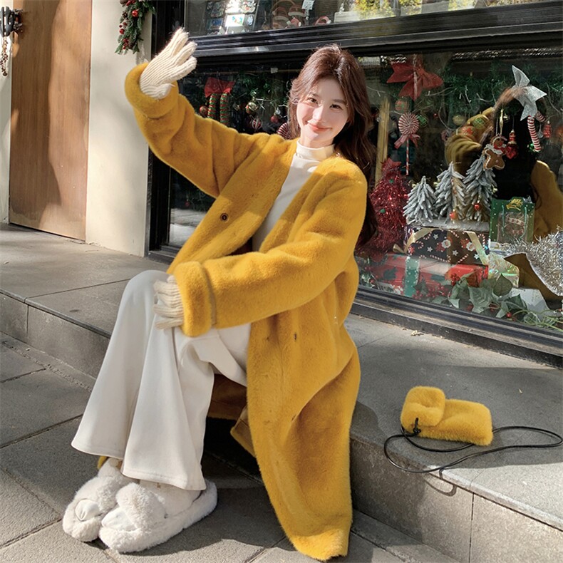 新款现货主推配包包仿貂毛皮毛一体外套9937-P235-K338,女装短外套,2C129