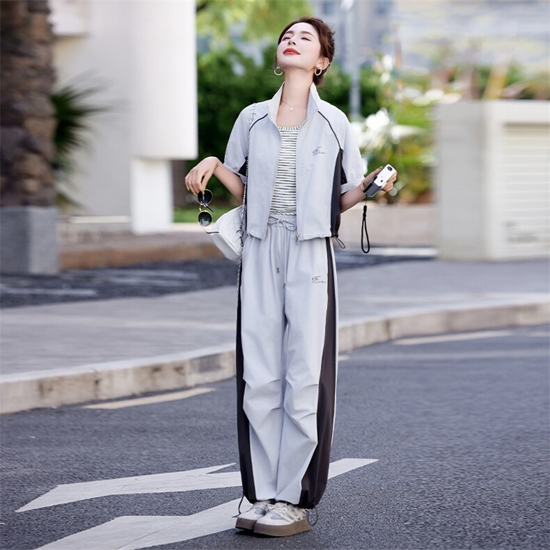 2025年夏季新款时尚翻领撞色拉链外套条纹背心抽绳阔腿裤三件套装，女装套装/套裙，红依一坊